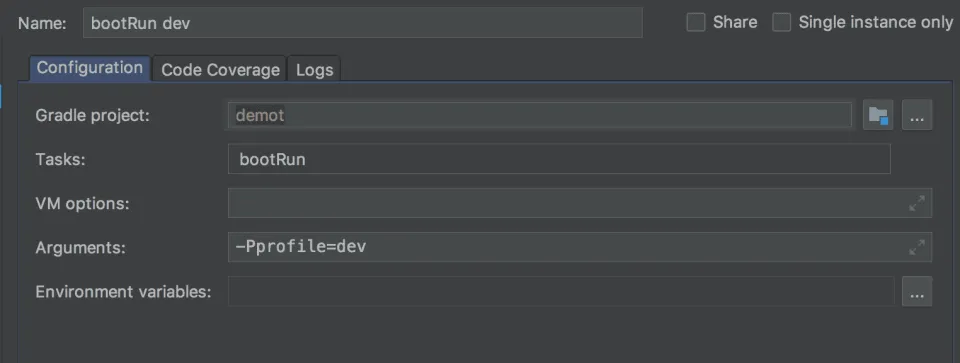 dev profile argument를 넘겨주자.